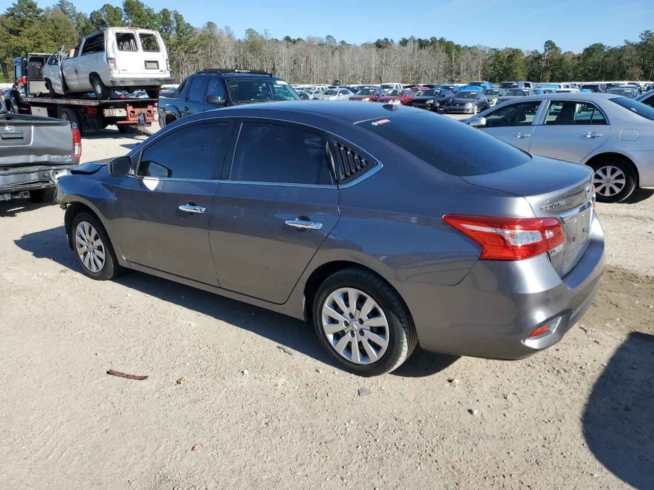 Изображение 2 2017 NISSAN SENTRA S 2017 с VIN 3N1AB7AP4HY248520