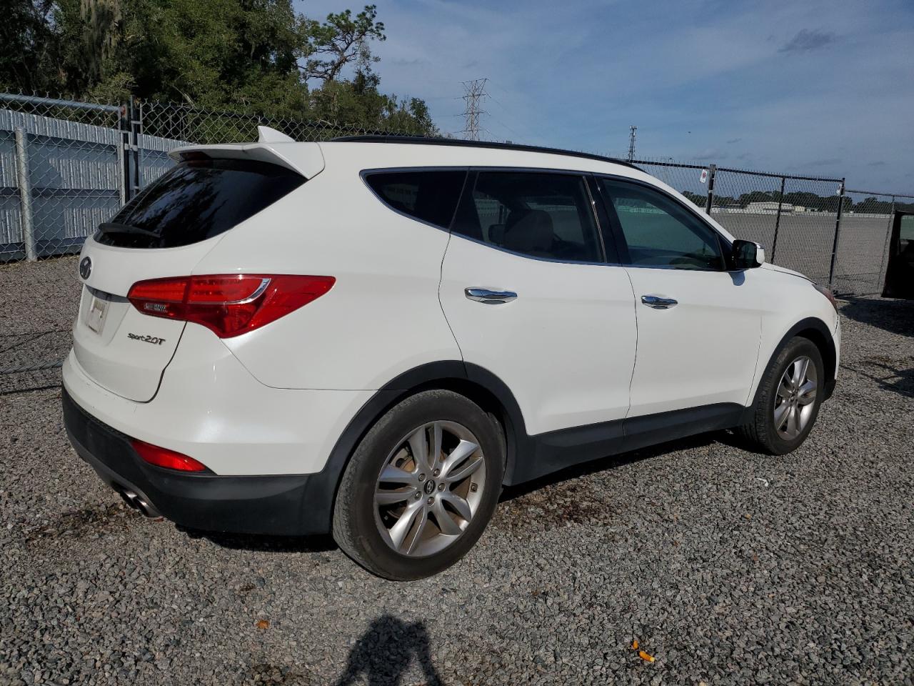 Image 3 of 2014 HYUNDAI SANTA FE SPORT  2014 with VIN 5XYZW3LA1EG186483