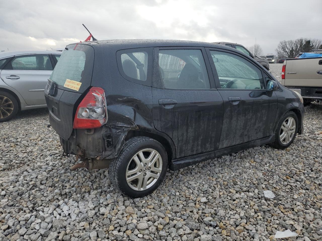 Изображение 3 2007 HONDA FIT S 2007 с VIN JHMGD38637S004702
