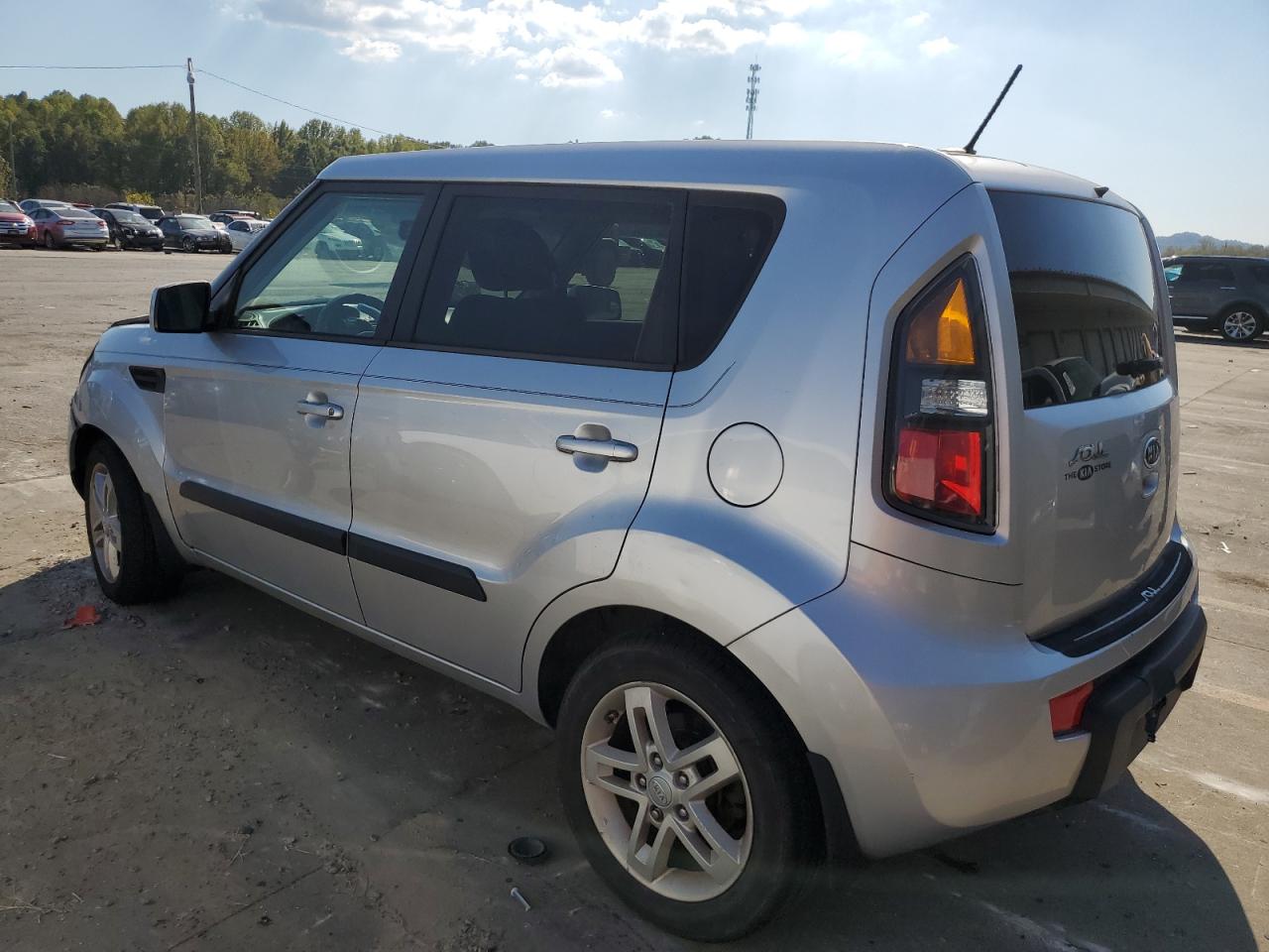 Image 2 of 2011 KIA SOUL + 2011 with VIN KNDJT2A22B7331020