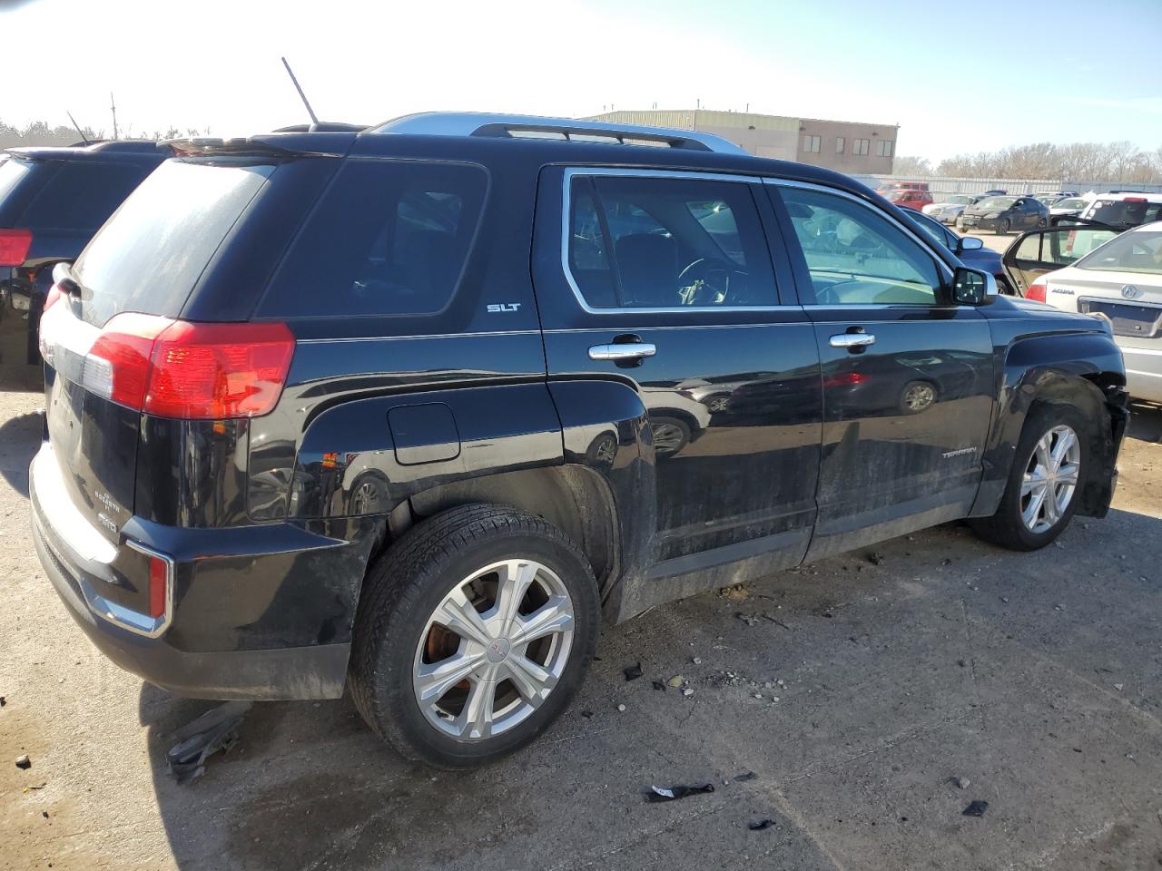 Obraz 3 z 2017 GMC TERRAIN SLT 2017 z VIN 2GKFLUEK9H6231313