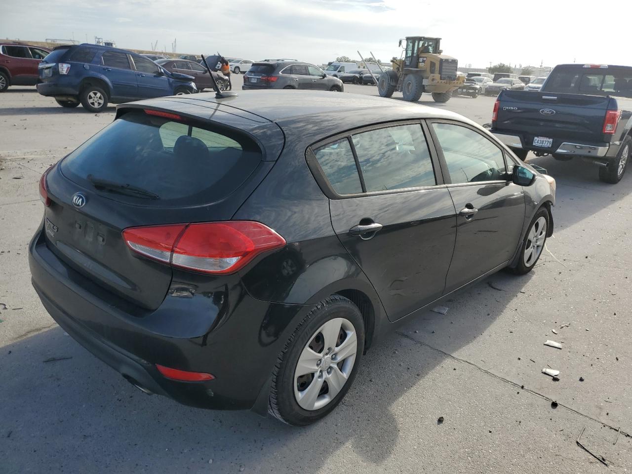 Изображение 3 2016 KIA FORTE LX 2016 с VIN KNAFK5A81G5647264