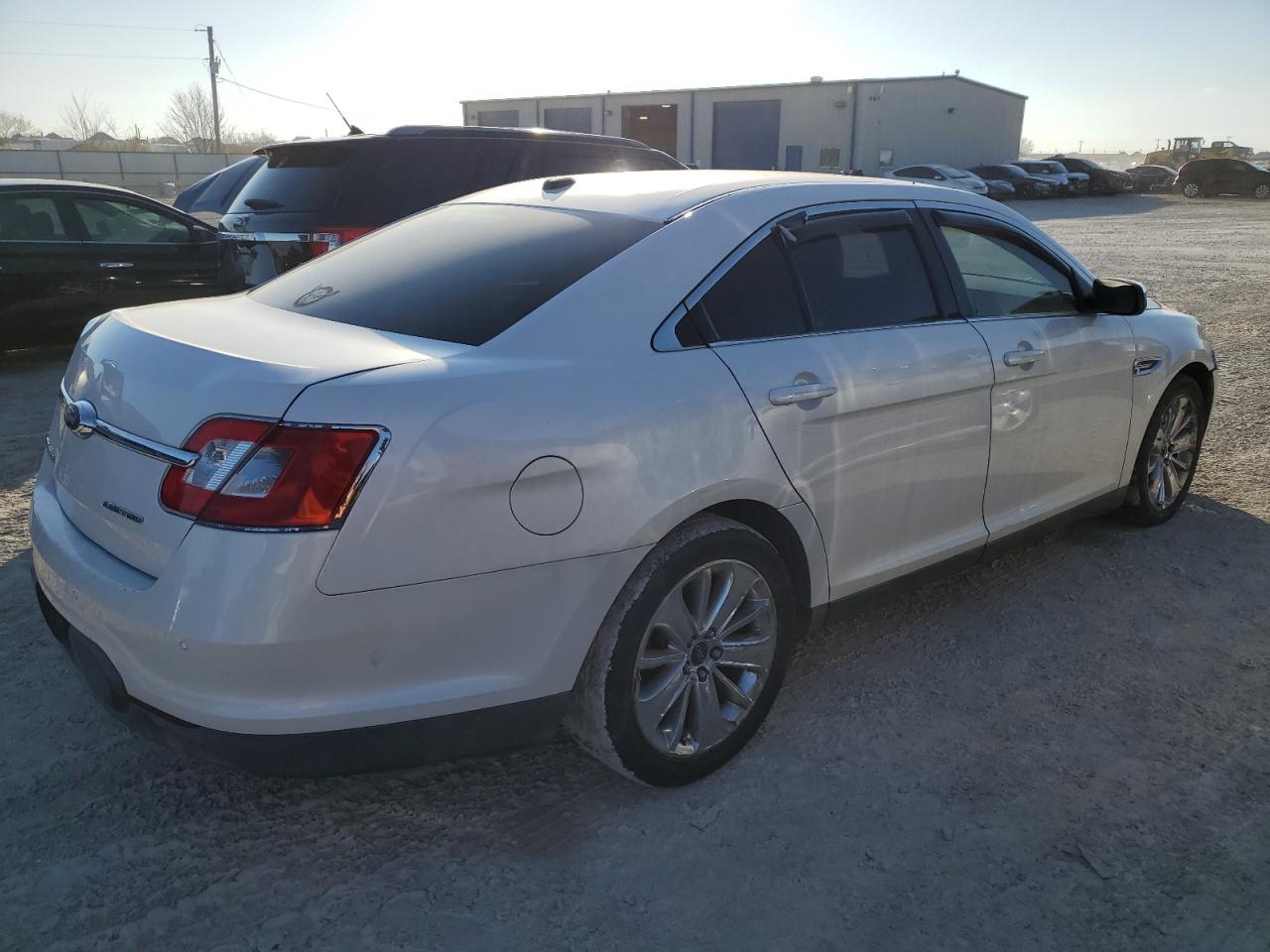 Obraz 3 z 2011 FORD TAURUS LIMITED 2011 z VIN 1FAHP2FW8BG136480