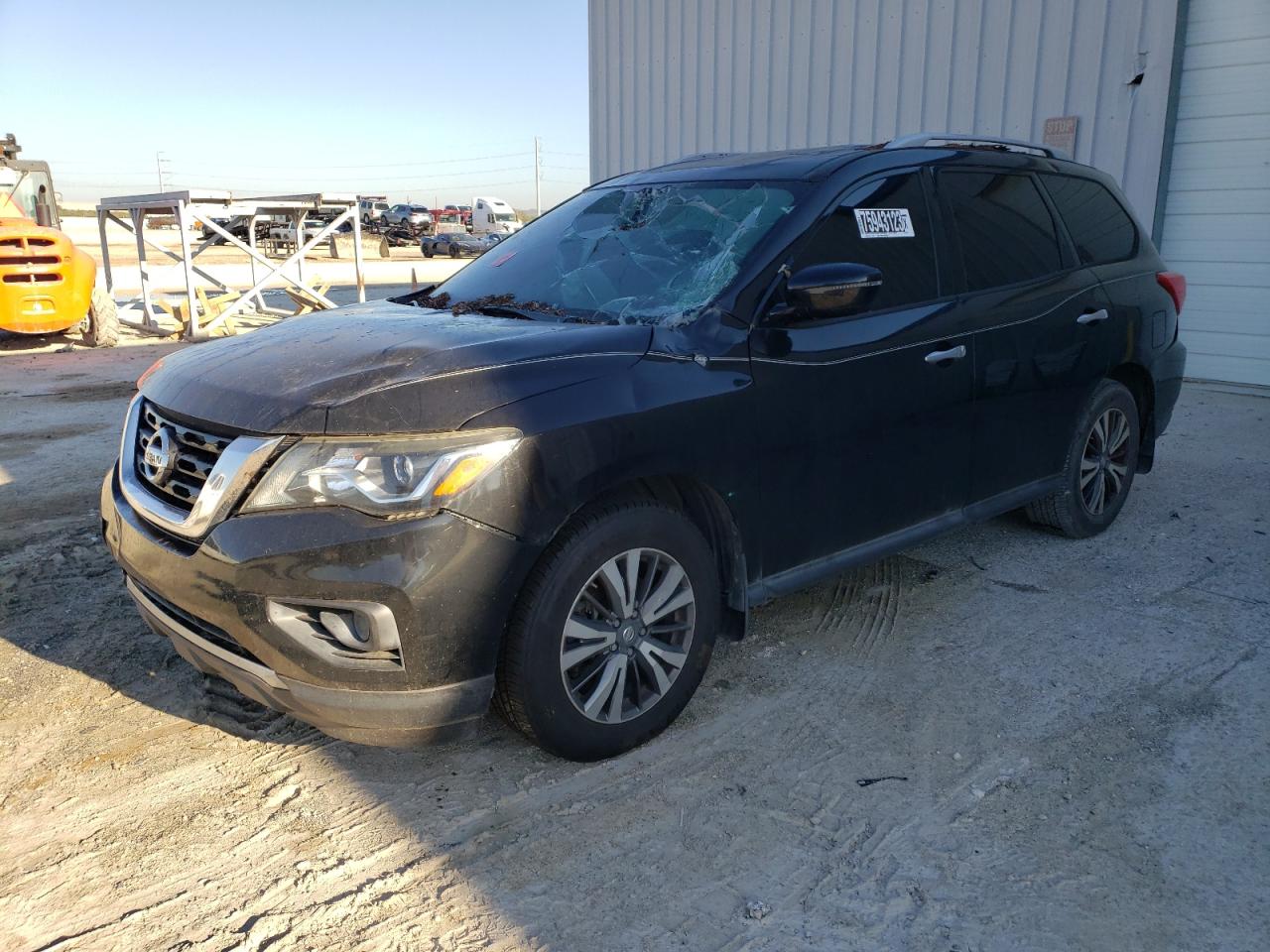 Image 1 of 2017 NISSAN PATHFINDER S 2017 with VIN 5N1DR2MN7HC611819