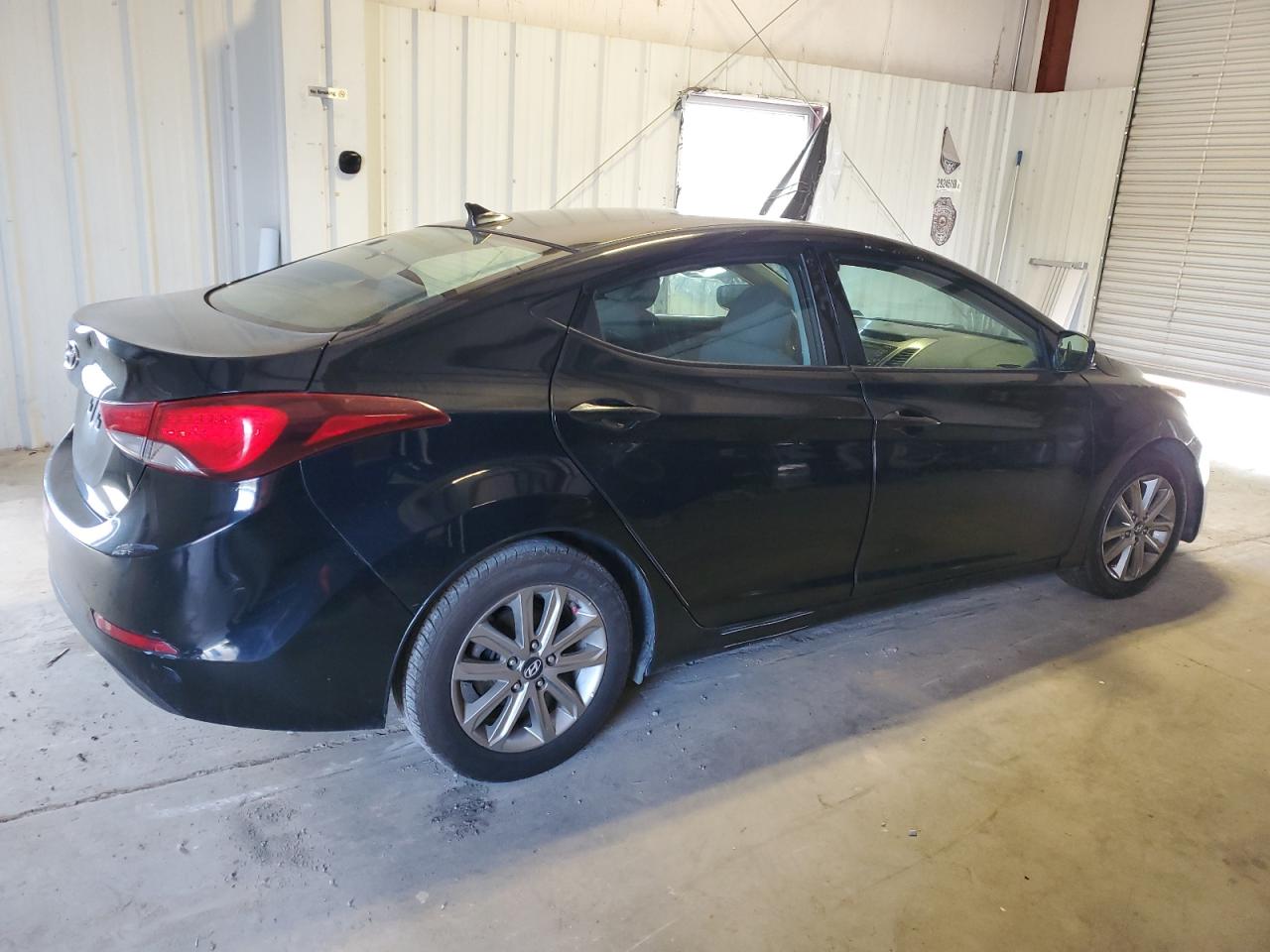 Изображение 3 Hyundai Elantra Se 2015 с VIN 5NPDH4AE7FH576675
