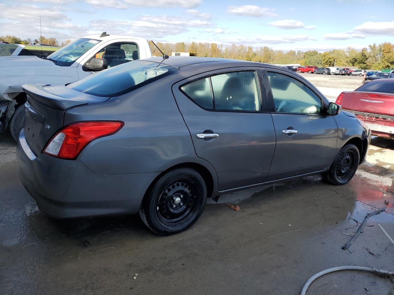 Image 3 of 2019 NISSAN VERSA S 2019 with VIN 3N1CN7AP5KL864327
