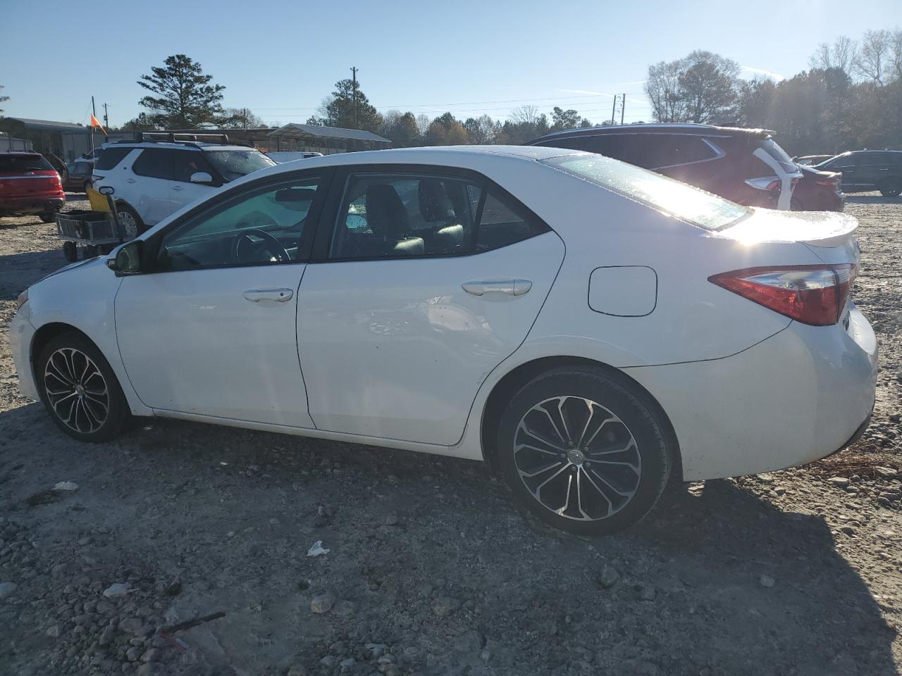 Image 2 of 2014 TOYOTA COROLLA L 2014 with VIN 2T1BURHE7EC109425