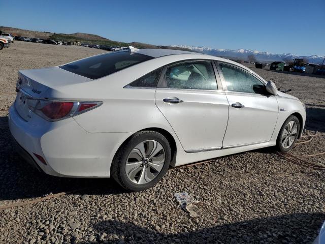 Image 3 of 2013 HYUNDAI SONATA HYBRID 2013 with VIN KMHEC4A4XDA094616