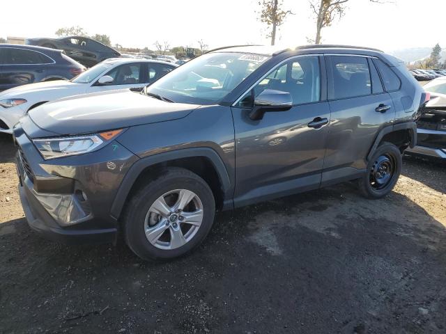 Изображение 1 2021 TOYOTA RAV4 XLE 2021 с VIN 2T3P1RFV2MW145352