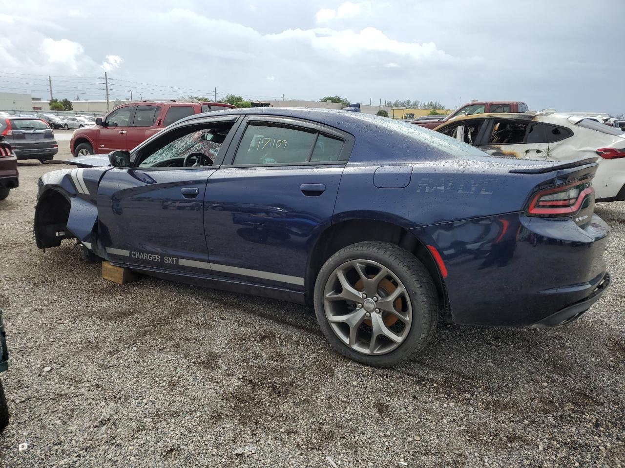 Image 2 of 2015 DODGE CHARGER SXT 2015 with VIN 2C3CDXHG3FH907233