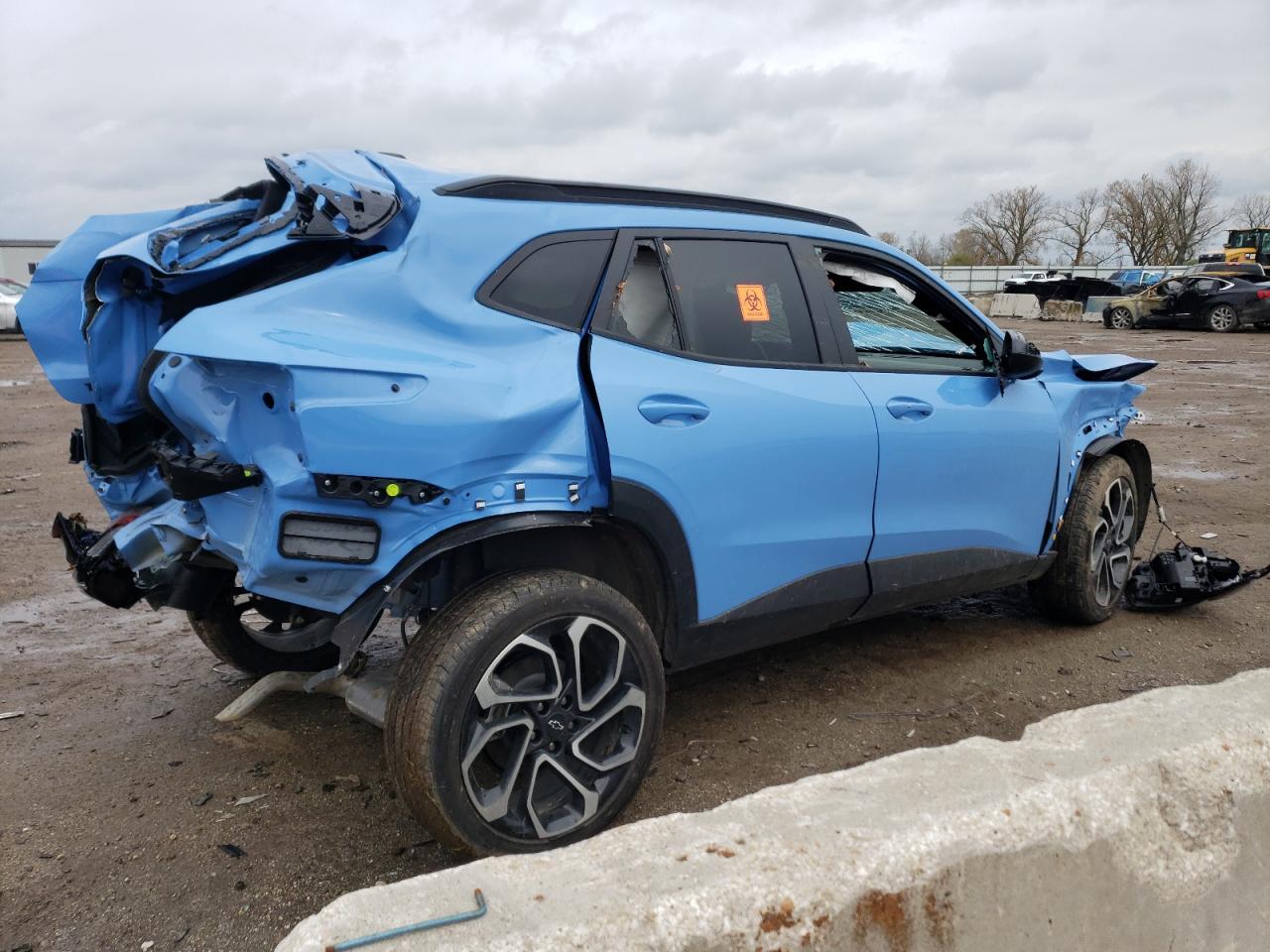 Изображение 3 2024 CHEVROLET TRAX 2RS 2024 с VIN KL77LJE24RC042086