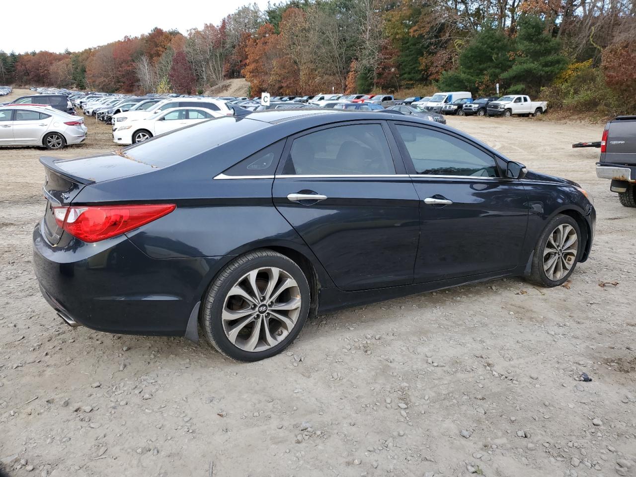 Image 3 of 2013 HYUNDAI SONATA SE 2013 with VIN 5NPEC4AB5DH693807