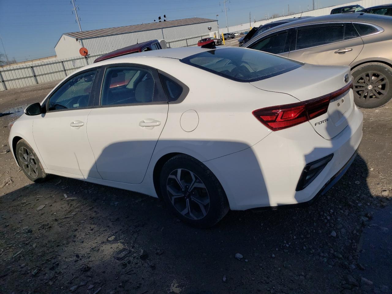 Изображение 2 2019 KIA FORTE FE 2019 с VIN 3KPF24AD0KE009708