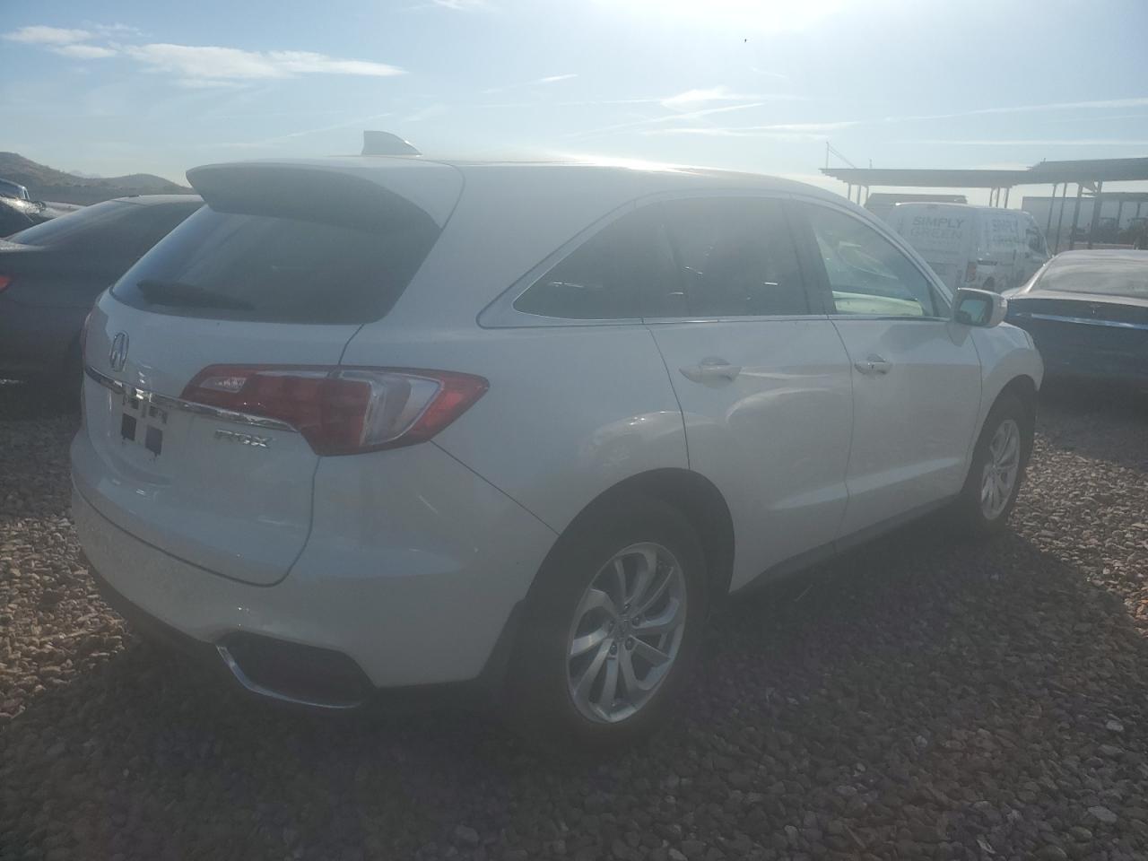 Obraz 3 z 2017 ACURA RDX  2017 z VIN 5J8TB3H33HL005177