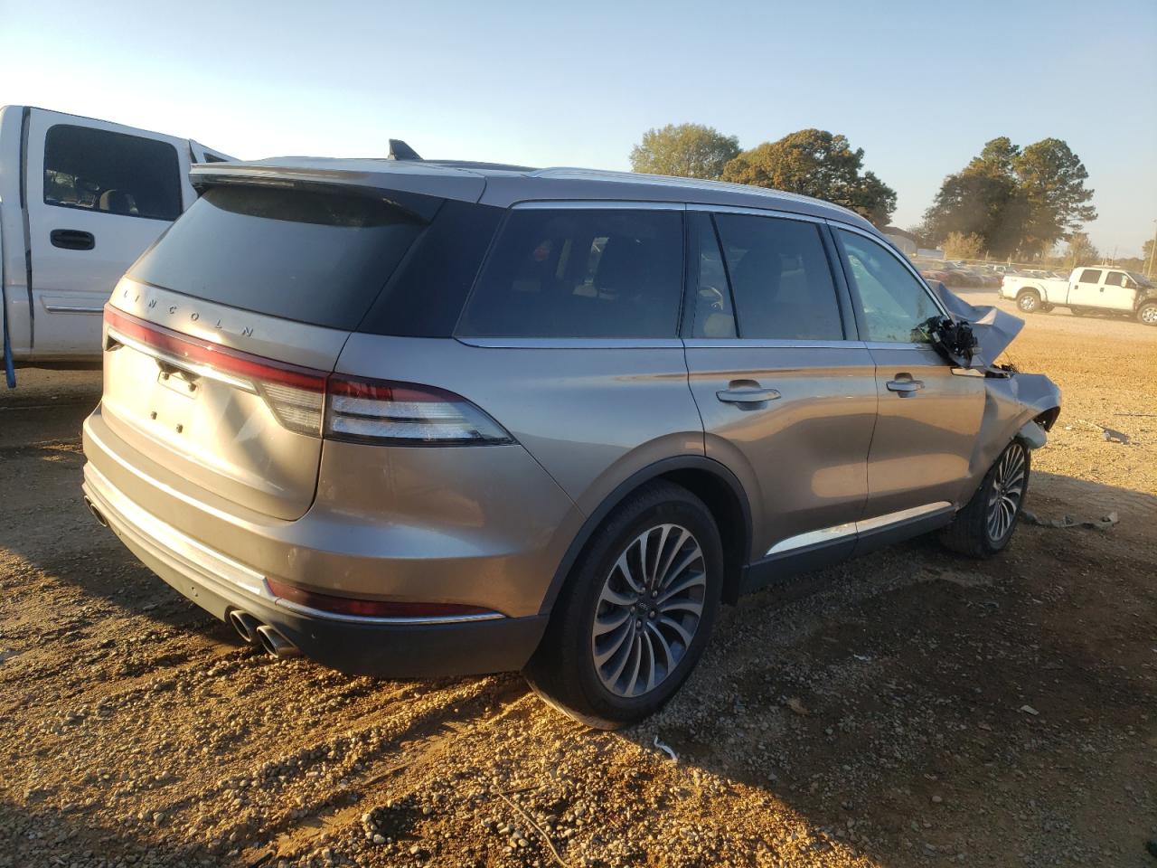 Image 3 of 2021 LINCOLN AVIATOR RESERVE 2021 with VIN 5LM5J7WC5MGL14424