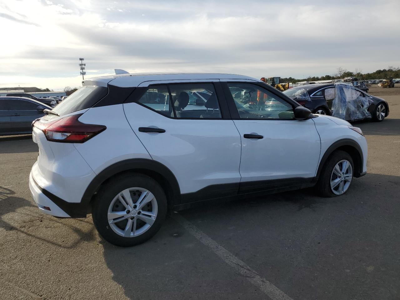 Obraz 3 z 2023 NISSAN KICKS S 2023 z VIN 3N1CP5BVXPL529096