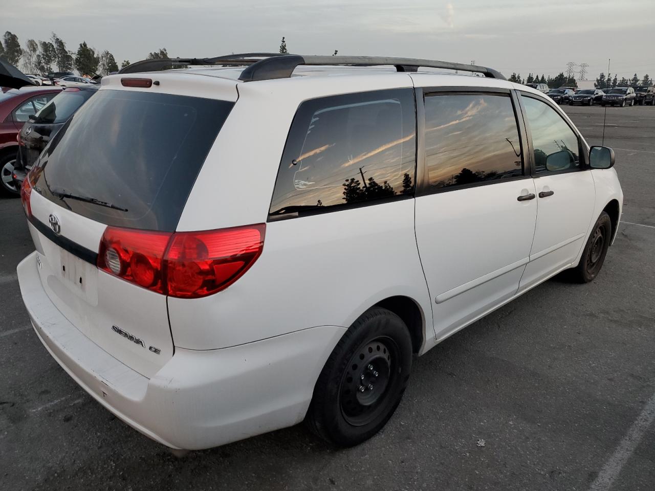 Obraz 3 z 2006 TOYOTA SIENNA CE 2006 z VIN 5TDZA23C86S519566