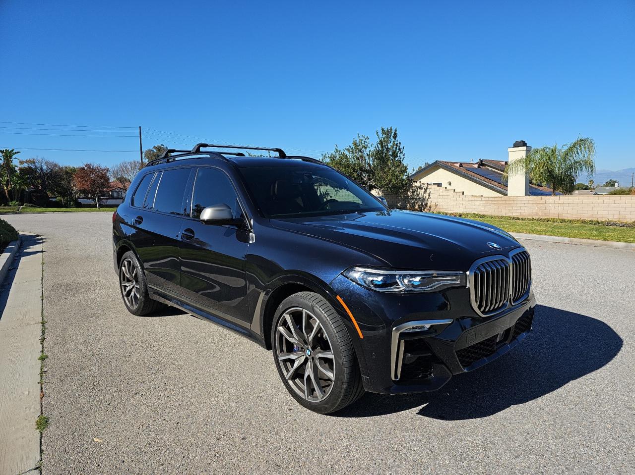 Image 1 of 2020 BMW X7 M50I 2020 with VIN 5UXCX6C06L9C49878