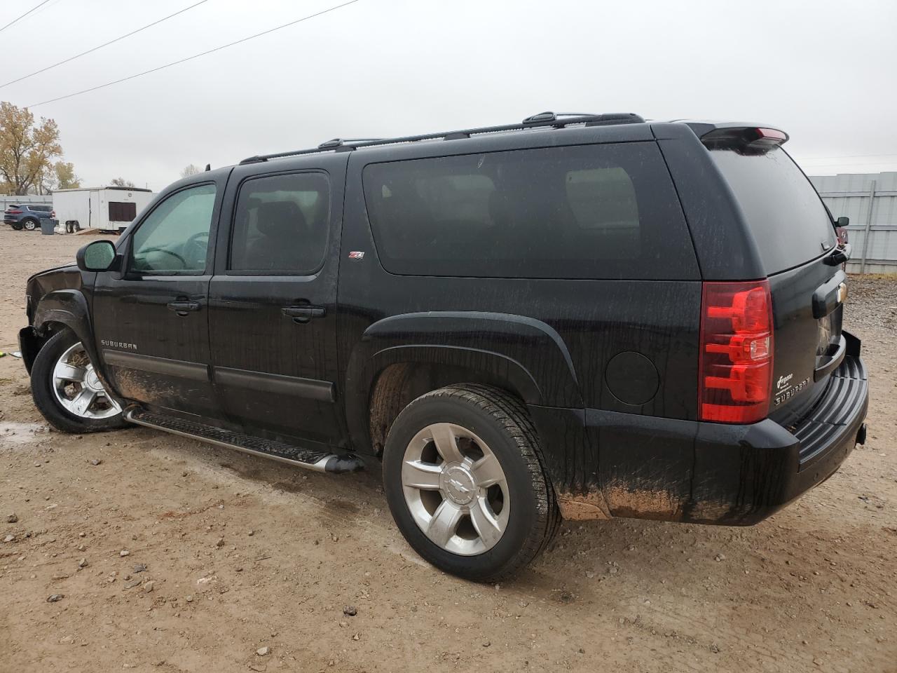 Obraz 2 z 2014 CHEVROLET SUBURBAN K1500 LT 2014 z VIN 1GNSKJE79ER129962