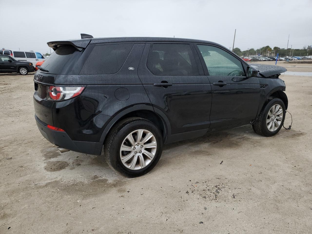Image 3 of 2019 LAND ROVER DISCOVERY SPORT SE 2019 with VIN SALCP2FX2KH811398