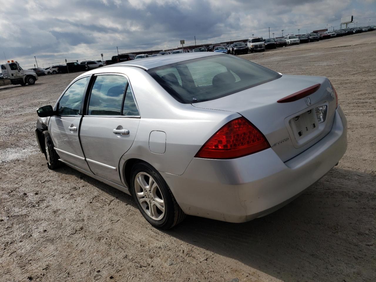 Изображение 2 2006 HONDA ACCORD SE 2006 с VIN 1HGCM56386A087666