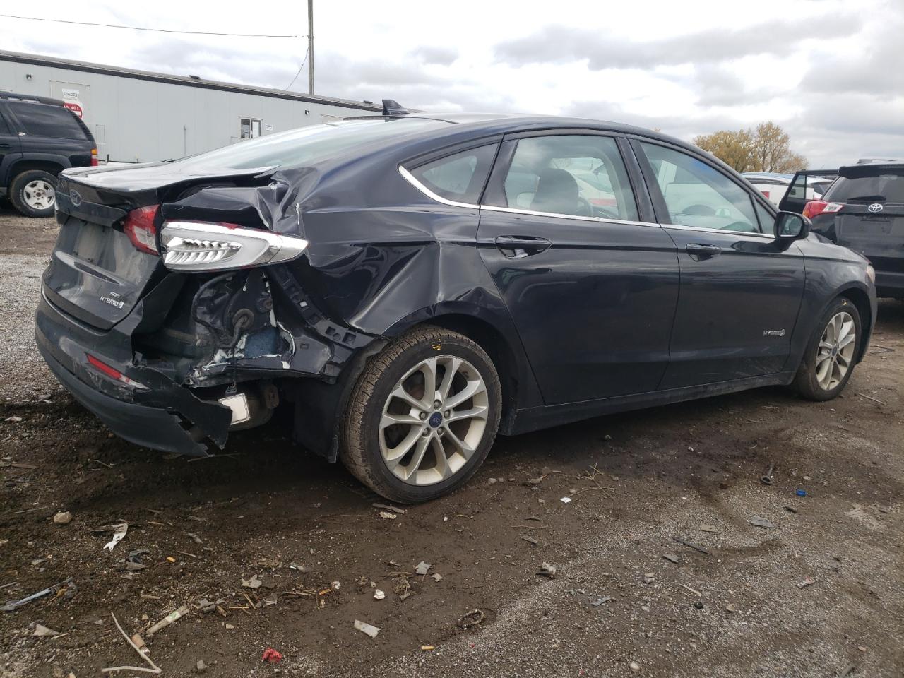Изображение 3 2019 FORD FUSION SE 2019 с VIN 3FA6P0LU6KR100651