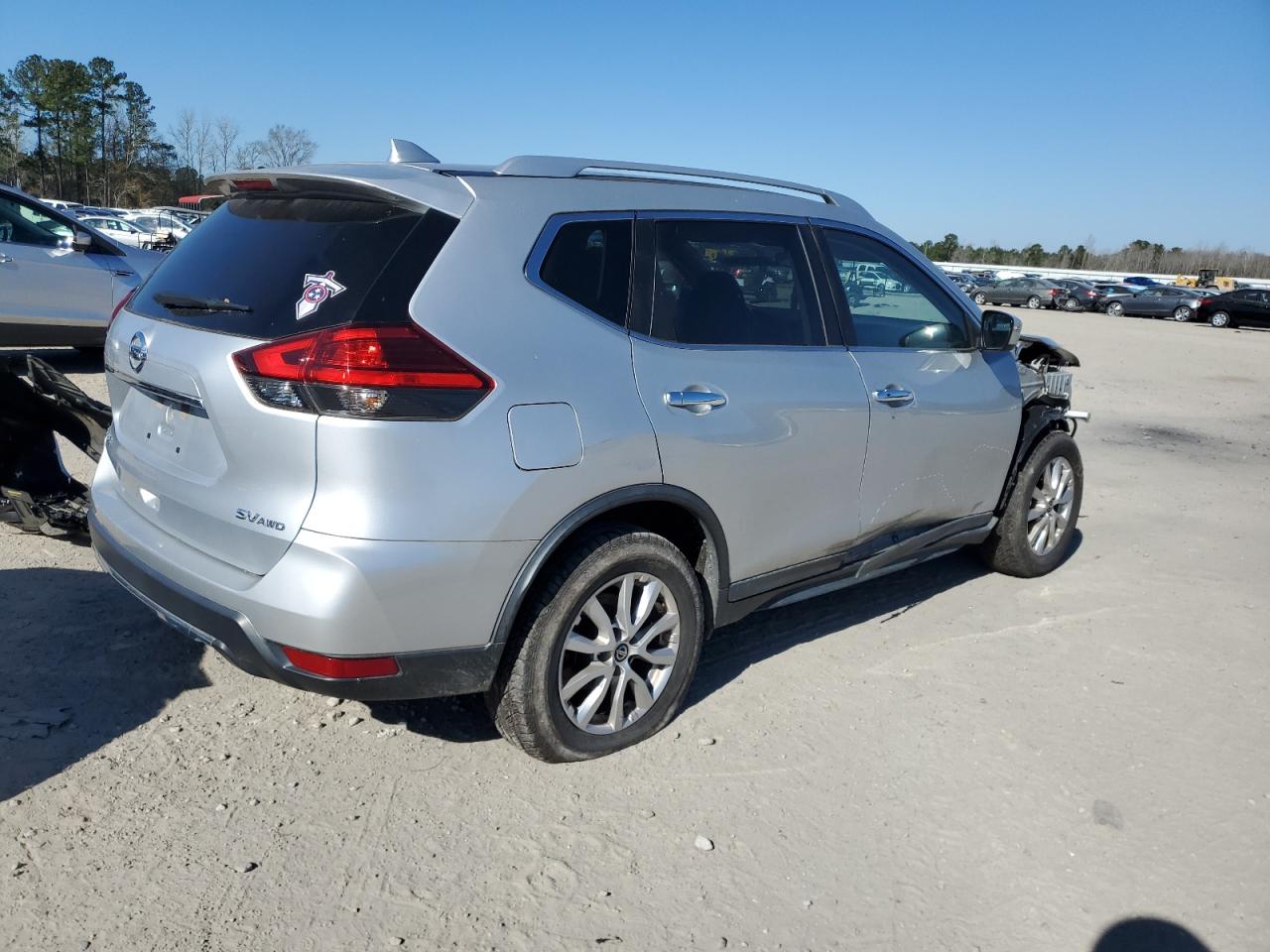 Image 3 of 2017 NISSAN ROGUE S 2017 with VIN KNMAT2MV5HP530495