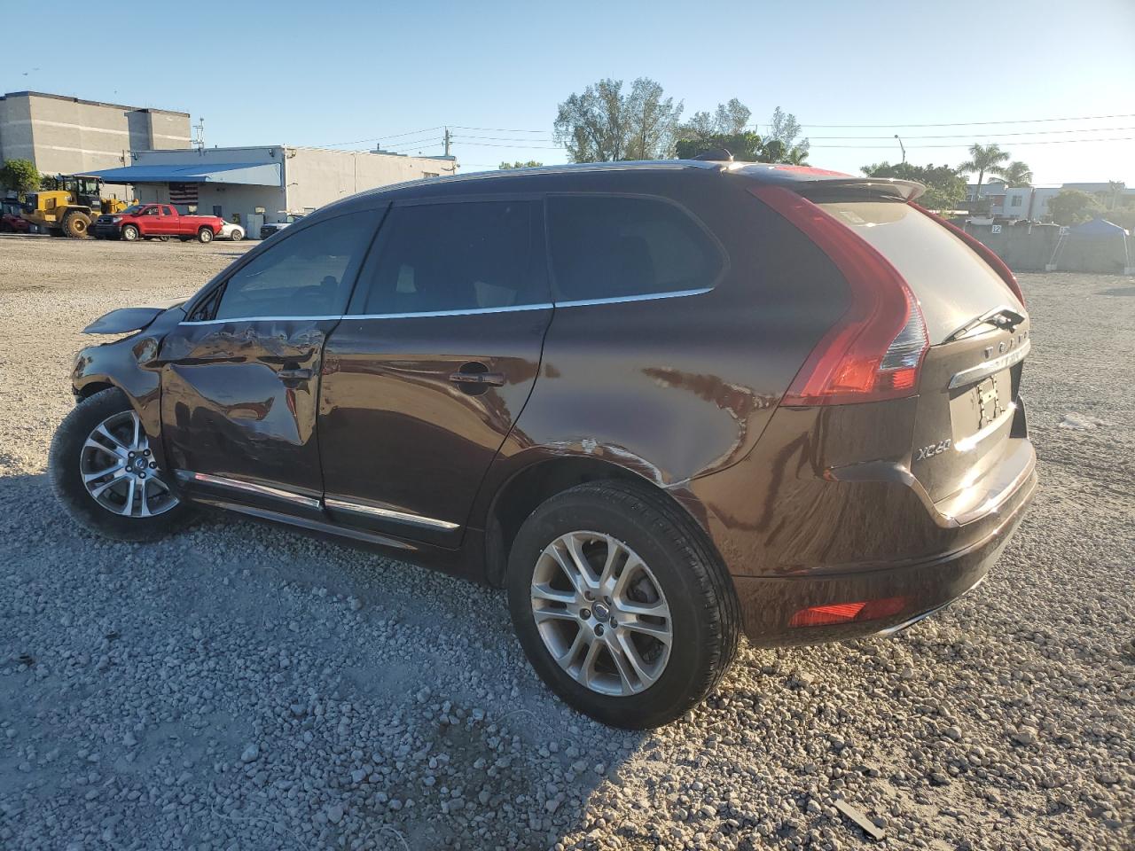 Изображение 2 2015 VOLVO XC60 T5 PREMIER+ 2015 с VIN YV440MDC0F2588439