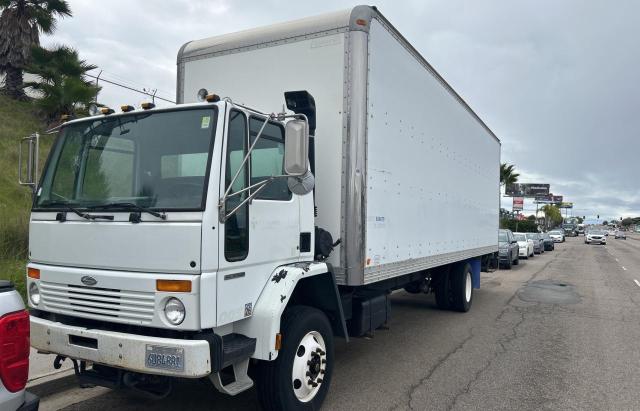 2002 STERLING TRUCK SC 7000 2002 image