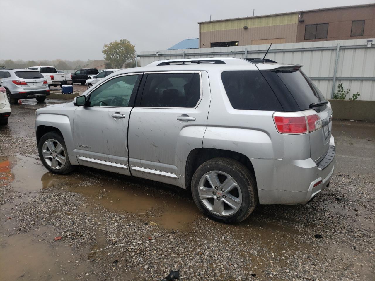 Image 2 of 2015 GMC TERRAIN DENALI 2015 with VIN 2GKALUEK6F6295557