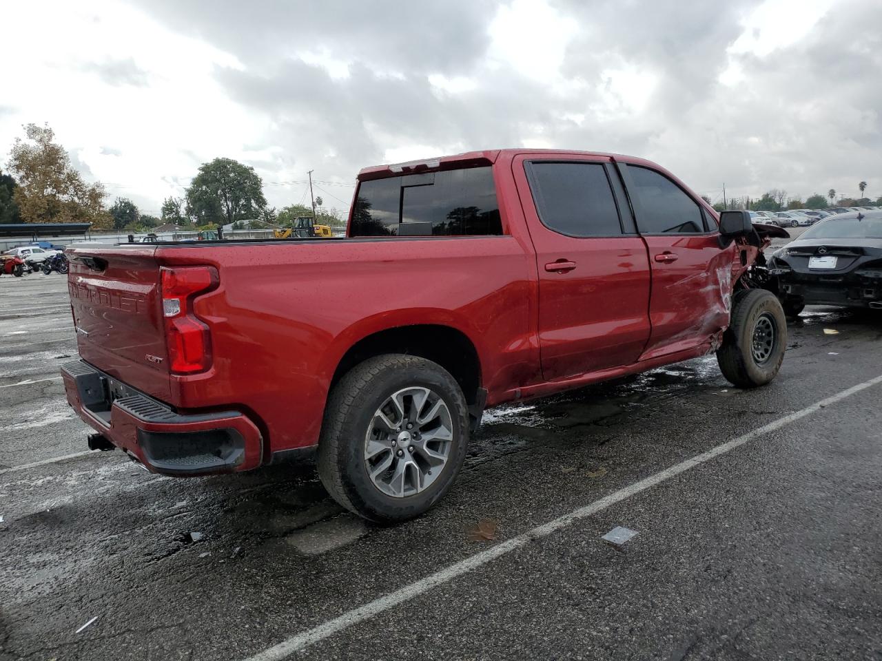 Изображение 3 2022 CHEVROLET SILVERADO K1500 RST 2022 с VIN 1GCUDEET2NZ561275