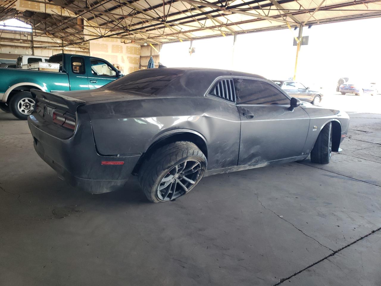 Изображение 3 2023 DODGE CHALLENGER R/T SCAT PACK 2023 с VIN 2C3CDZFJ0PH528203