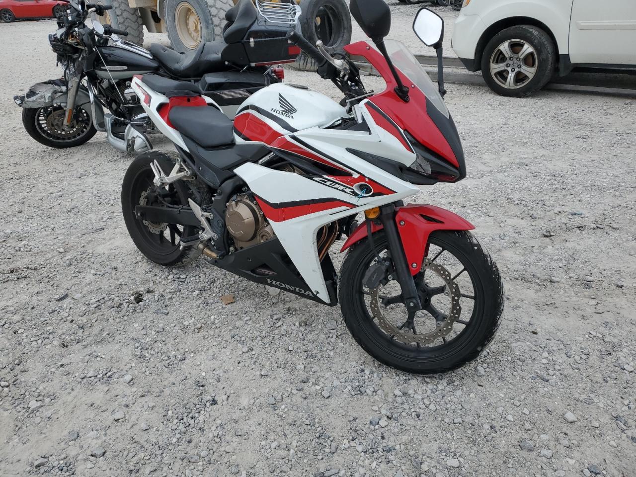 Image 1 of 2018 HONDA CBR500 R 2018 with VIN MLHPC4411J5500055