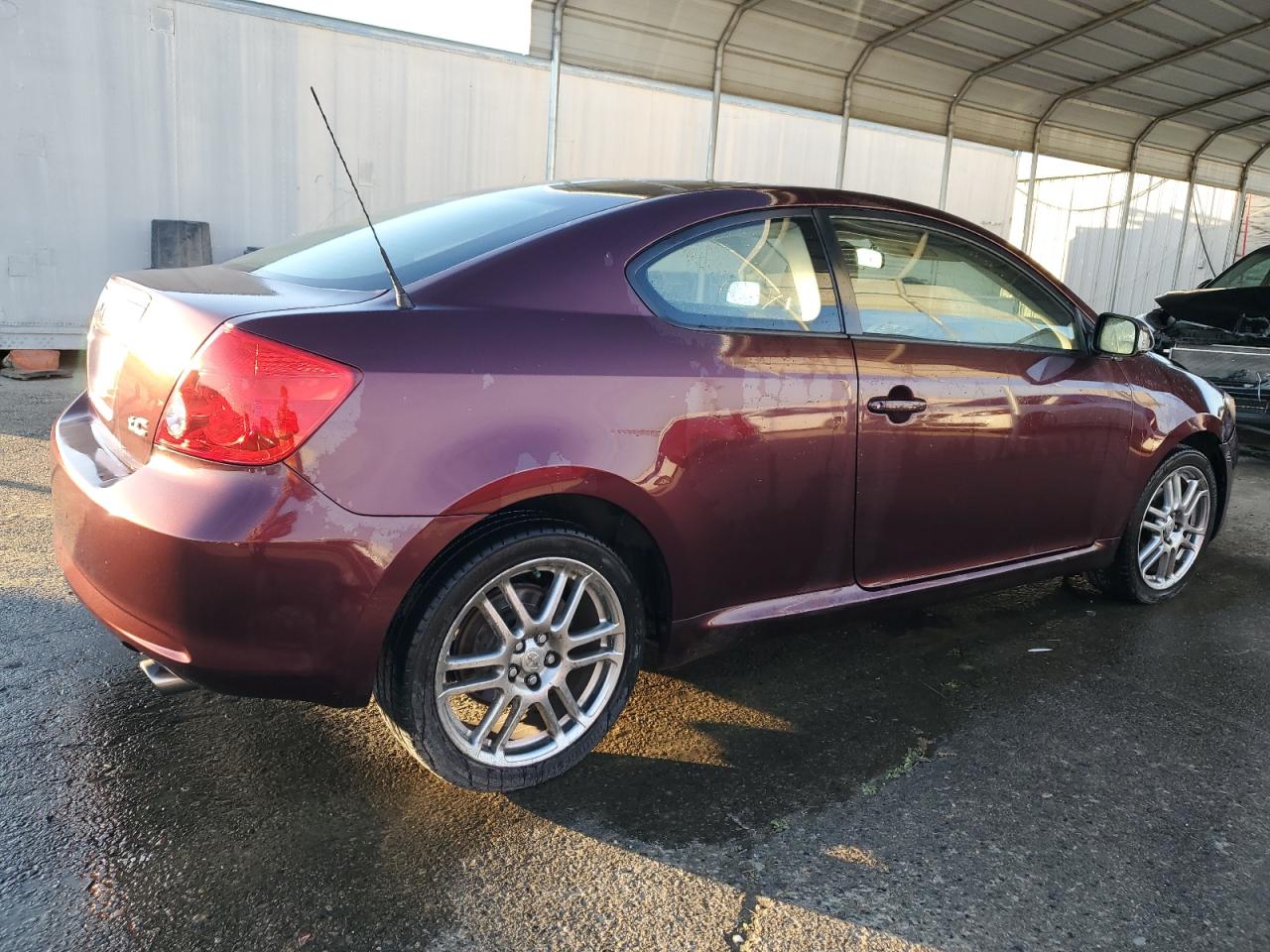 Изображение 3 2006 TOYOTA SCION TC  2006 с VIN JTKDE177760112081