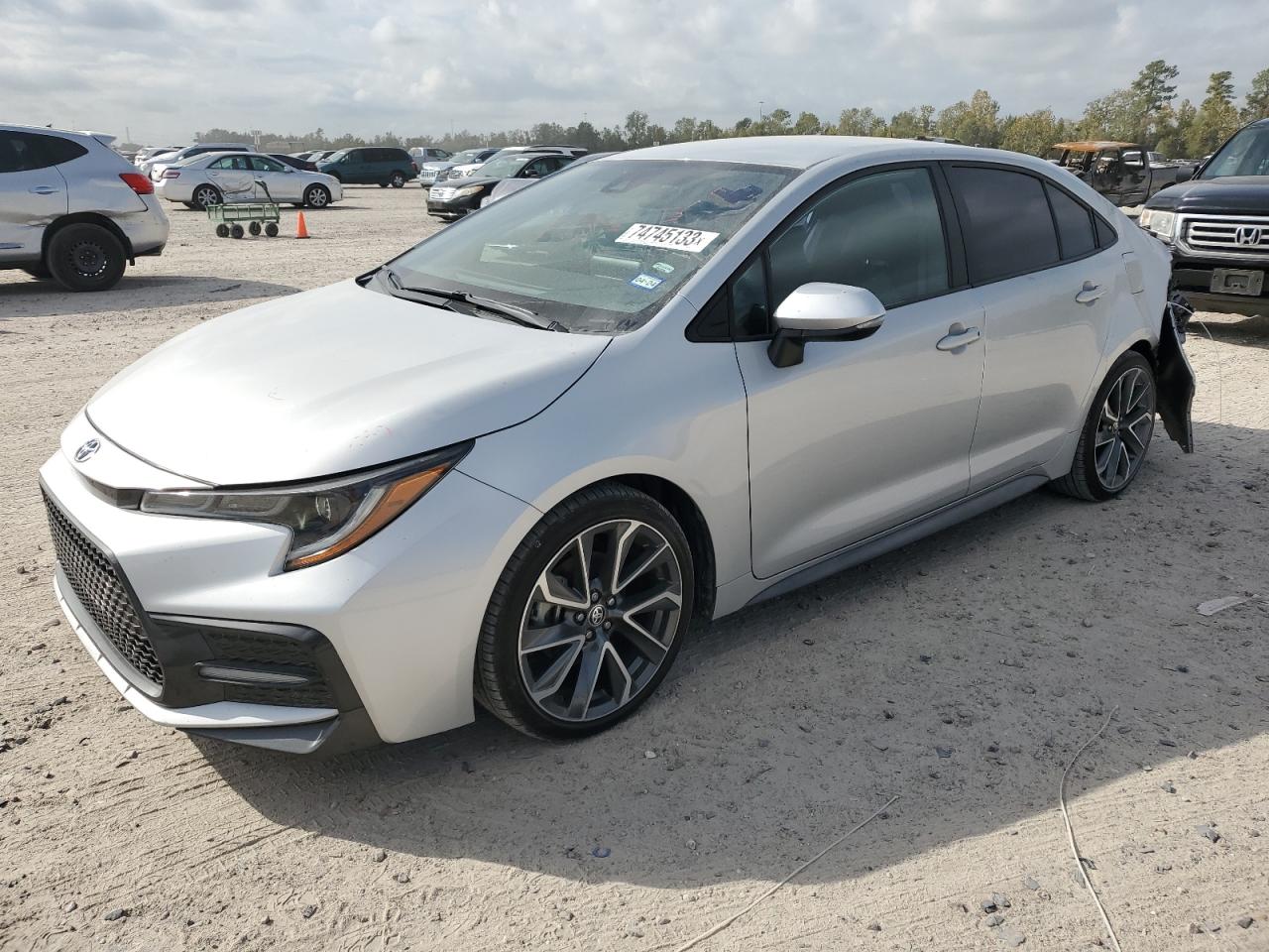 Obraz 1 z 2021 TOYOTA COROLLA SE 2021 z VIN 5YFS4MCE1MP082411