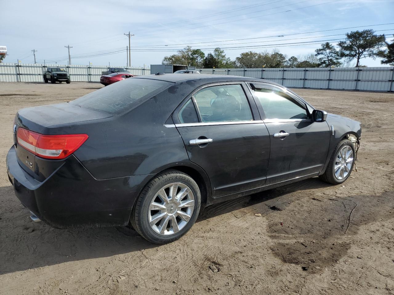 Obraz 3 z 2011 LINCOLN MKZ  2011 z VIN 3LNHL2GC7BR765680