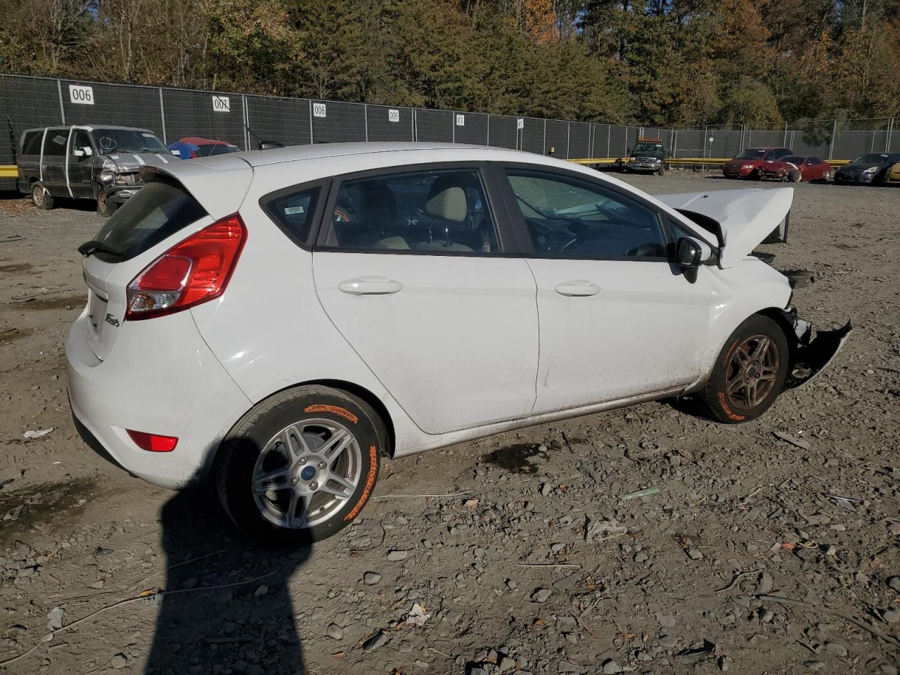 Изображение 3 2019 FORD FIESTA SE 2019 с VIN 3FADP4EJ6KM143496