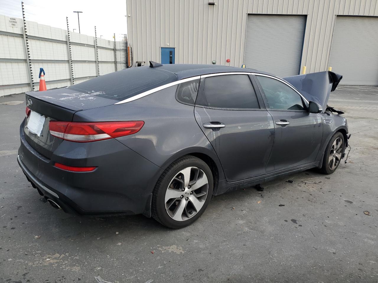 Image 3 of 2019 KIA OPTIMA LX 2019 with VIN 5XXGT4L34KG307207