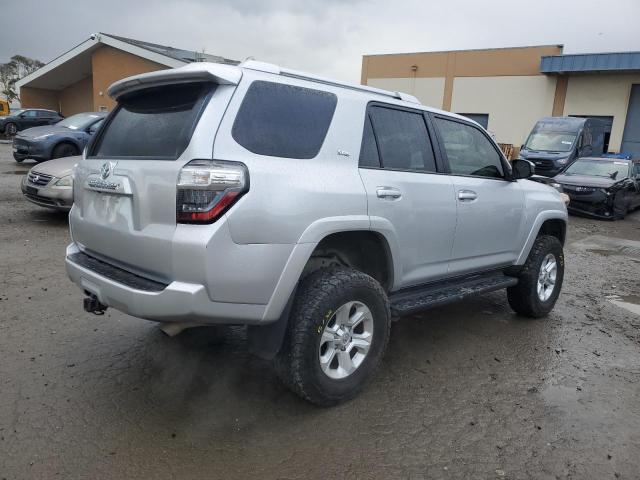 Image 3 of 2015 TOYOTA 4RUNNER SR5 2015 with VIN JTEBU5JRXF5219000