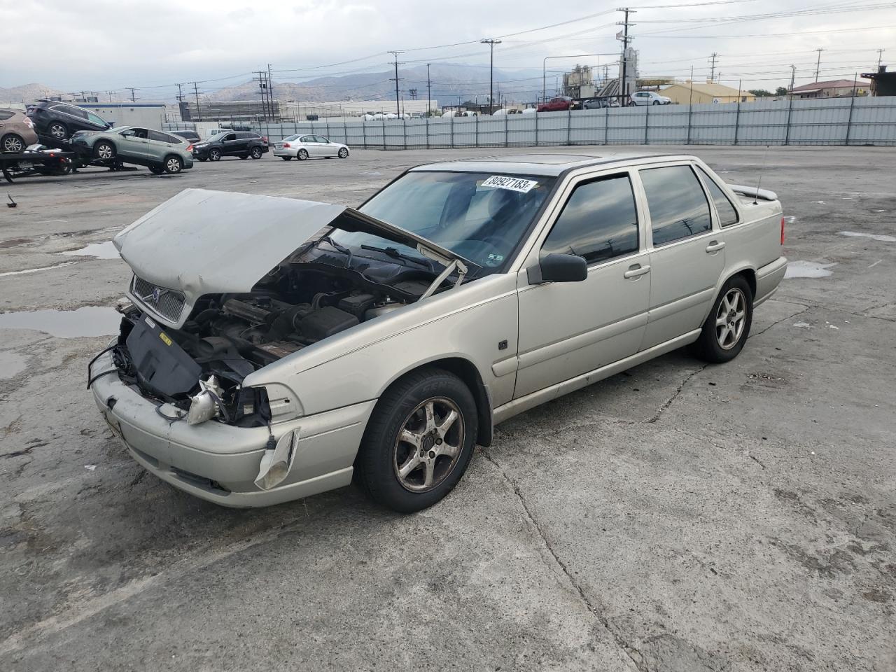 Изображение 1 2000 VOLVO S70 BASE 2000 с VIN YV1LS61J4Y2643365