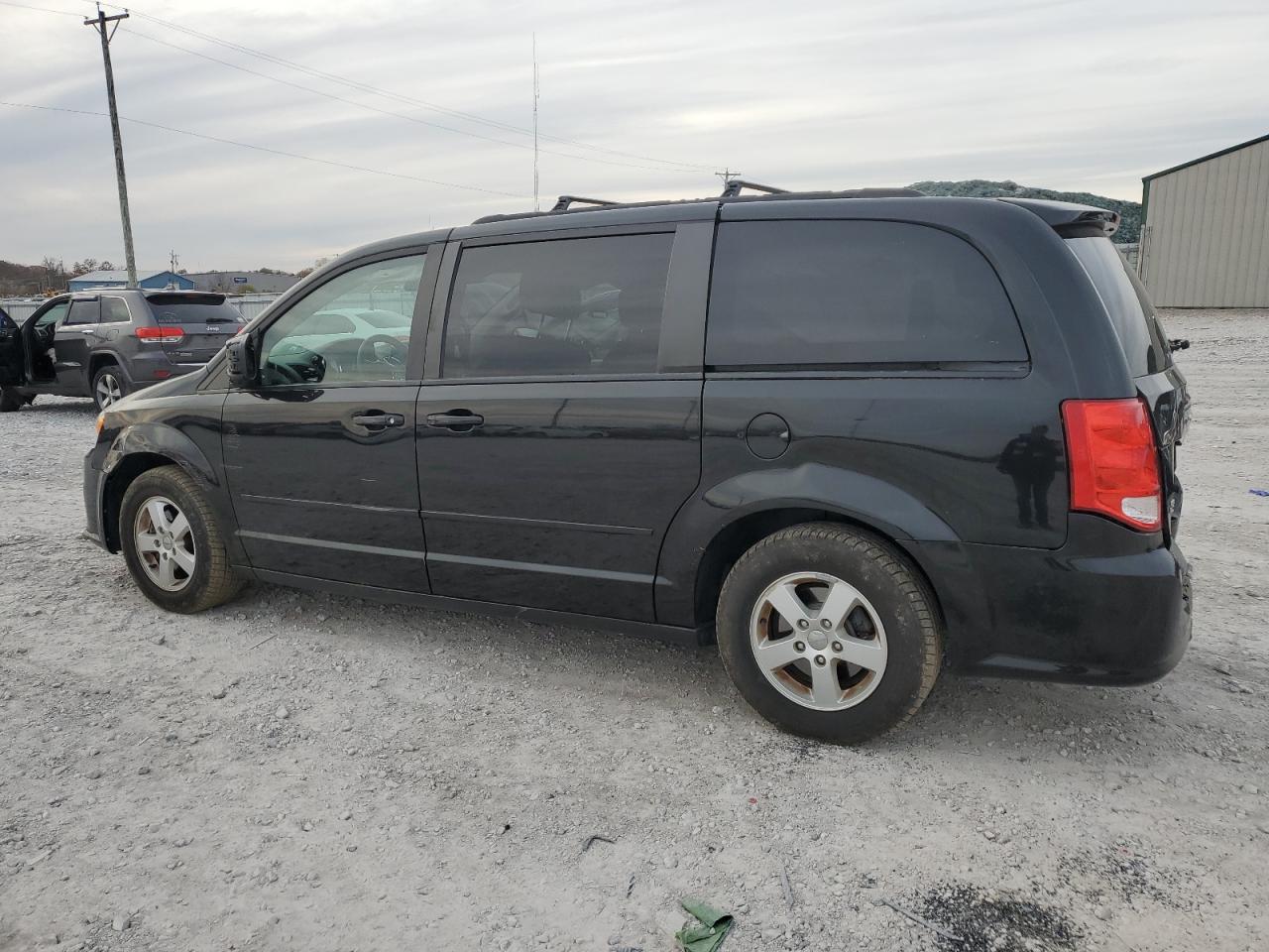 Image 2 of 2013 DODGE GRAND CARAVAN SXT 2013 with VIN 2C4RDGCG6DR536606