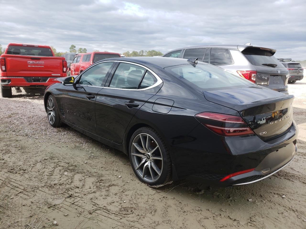 Изображение 2 2023 GENESIS G70 BASE 2023 с VIN KMTG34TA9PU116187