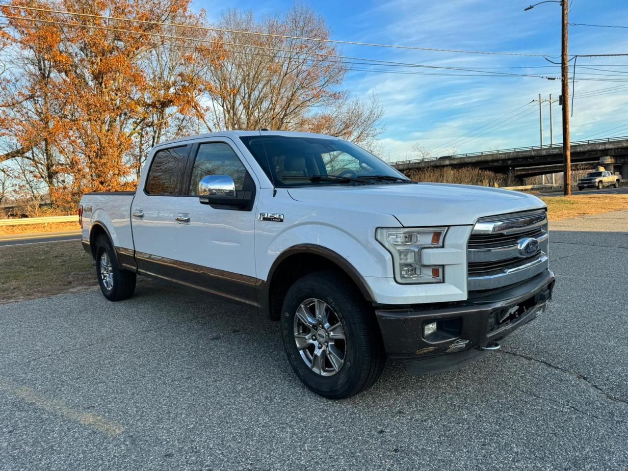 Image 1 of 2015 FORD F150 SUPERCREW 2015 with VIN 1FTFW1EFXFFA08107