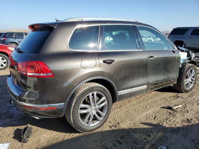 Obraz 3 z 2016 VOLKSWAGEN TOUAREG SPORT 2016 z VIN WVGEF9BP2GD010708