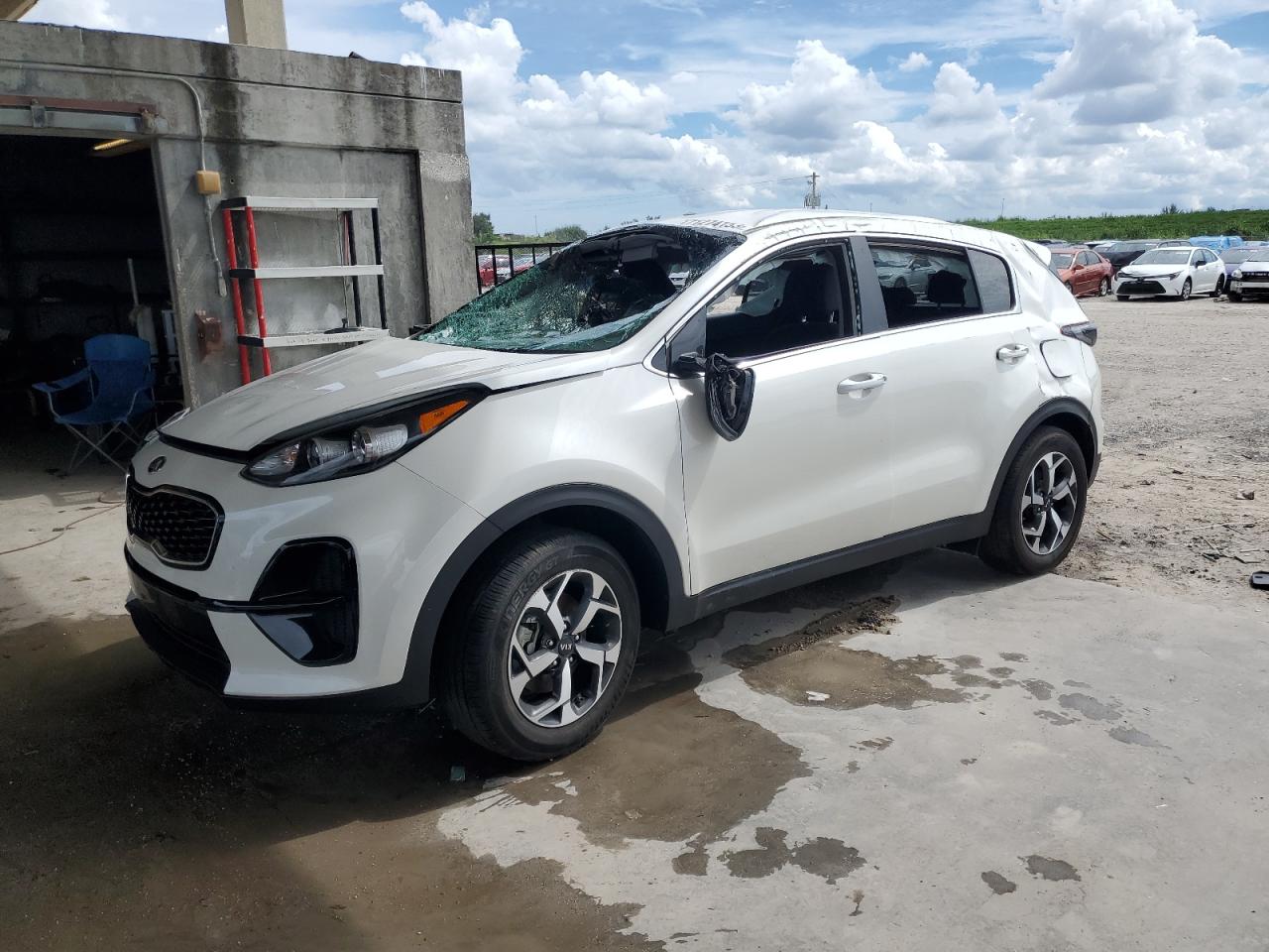 Image 1 of 2021 KIA SPORTAGE LX 2021 with VIN KNDPM3AC2M7913384