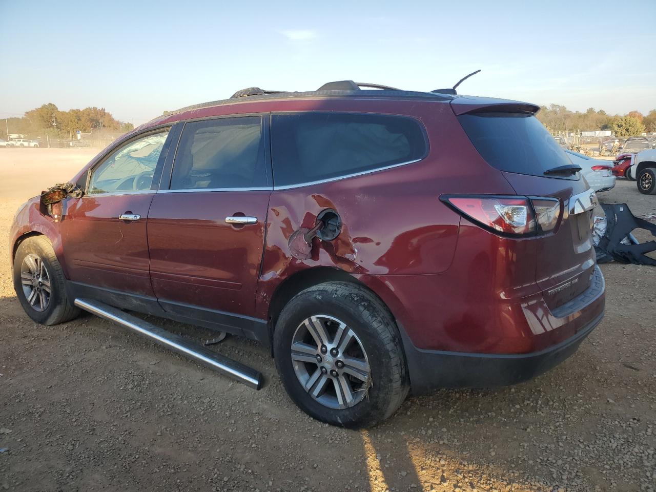 Obraz 2 z 2017 CHEVROLET TRAVERSE LT 2017 z VIN 1GNKVHKD1HJ157087