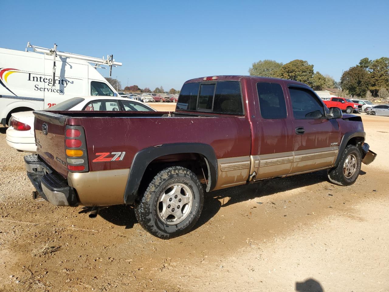 Image 3 of 1999 CHEVROLET SILVERADO K1500 1999 with VIN 2GCEK19T8X1211562