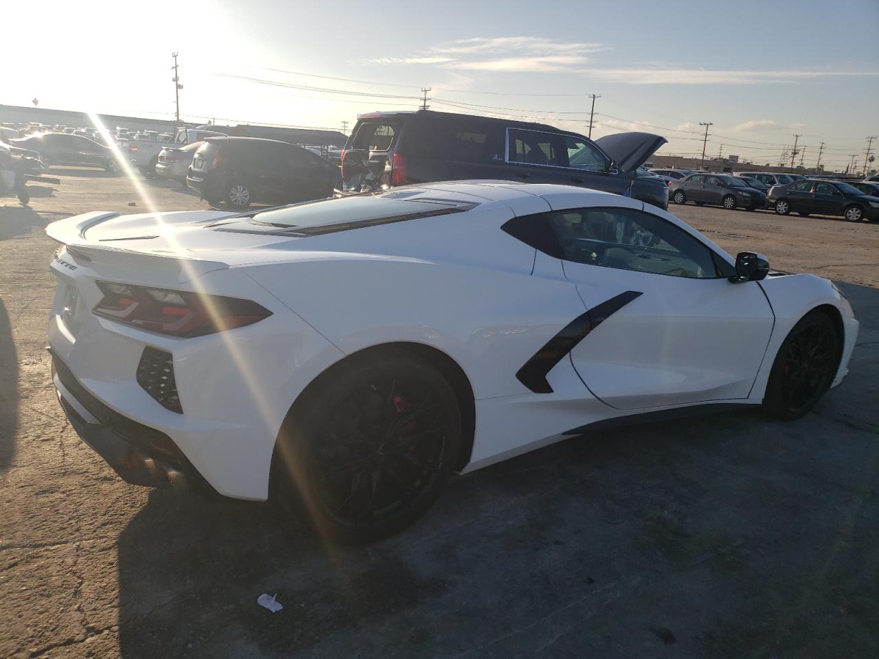 Изображение 3 2023 CHEVROLET CORVETTE STINGRAY 2LT 2023 с VIN 1G1YB2D44P5101084