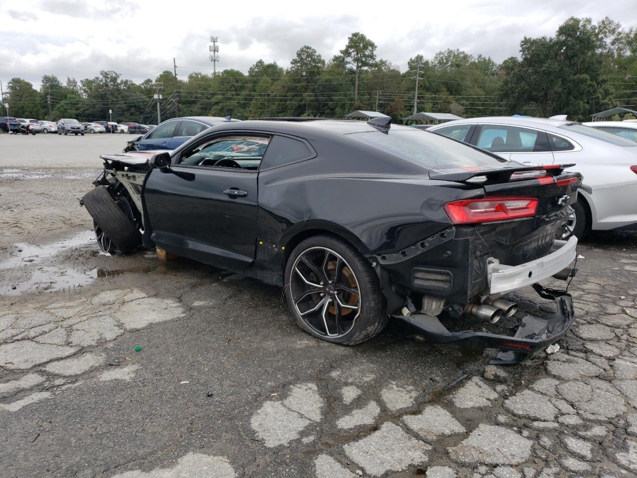 Image 2 of 2016 CHEVROLET CAMARO SS 2016 with VIN 1G1FH1R79G0130435