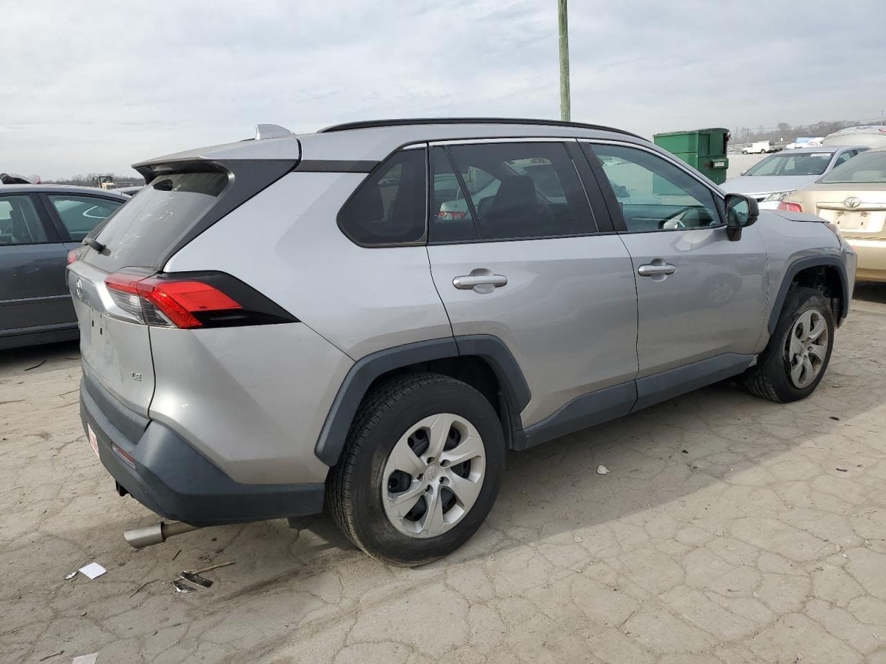Image 3 of 2020 TOYOTA RAV4 LE 2020 with VIN 2T3H1RFV9LC047732
